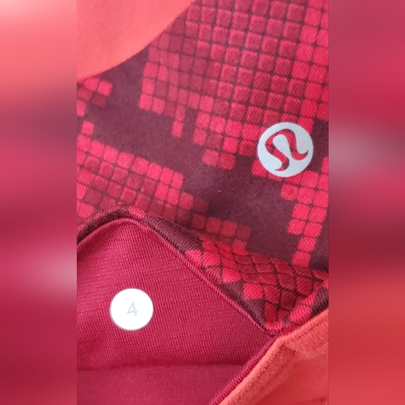 Lululemon -size 4 -Reversible Leggings Vibrant Pink-Red/ Orange Full-Length - Picture 7 of 9